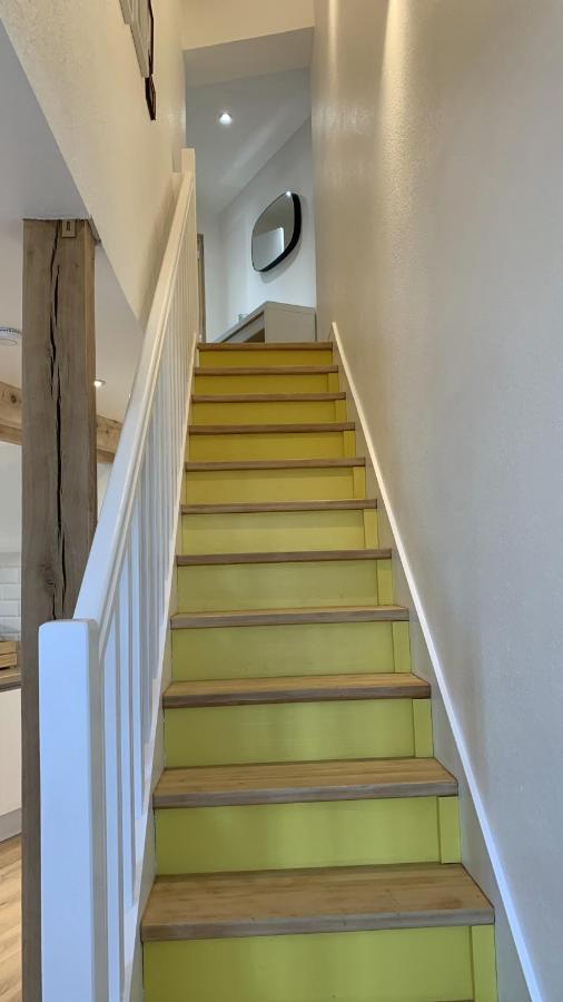 APPARTEMENT DUPLEX SAUMUR CENTRE, refait à neuf, à proximité du château Exterior foto